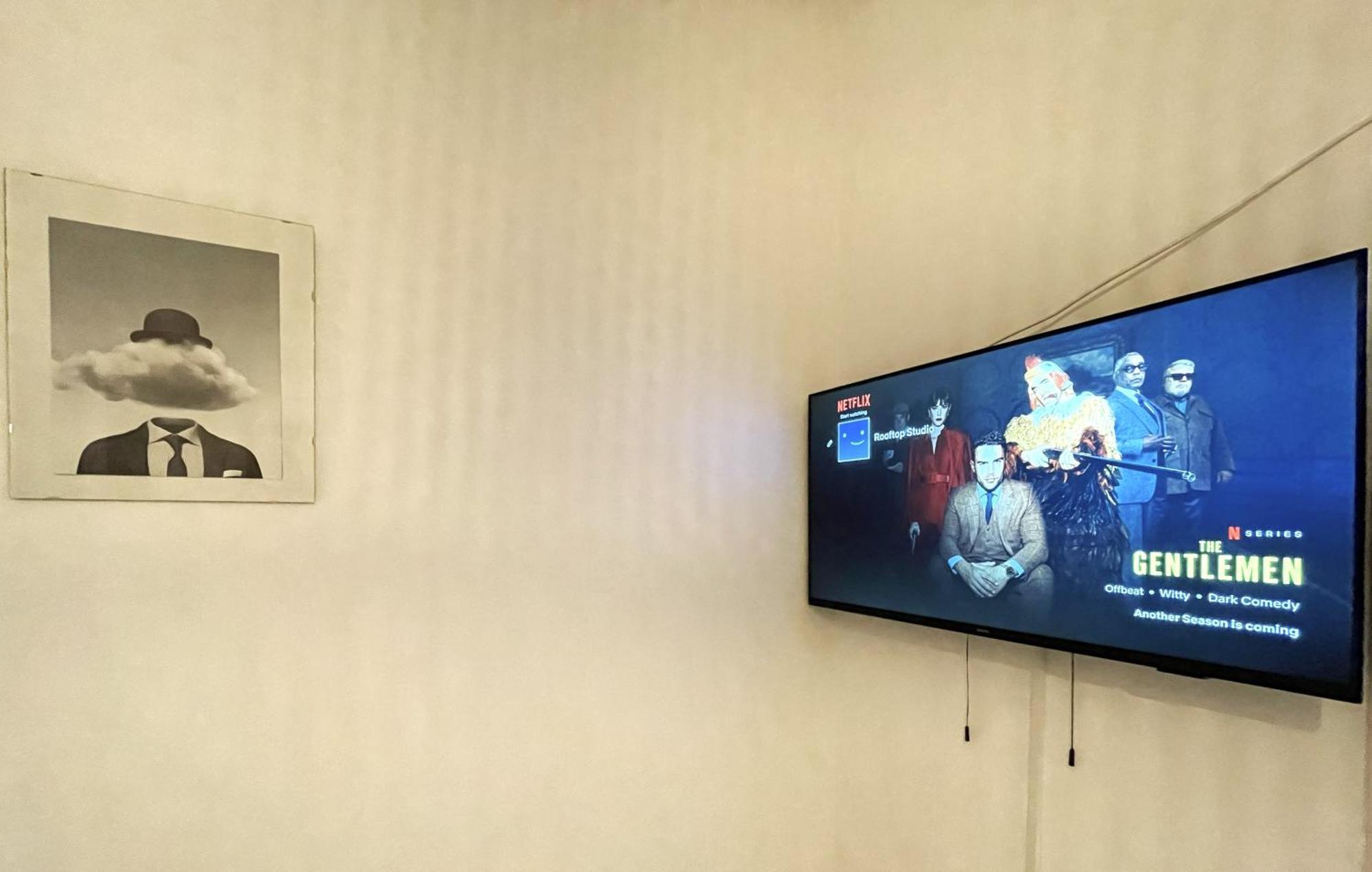 Rooftop Studio In The Heart Of Bucharest W Netflix Dış mekan fotoğraf