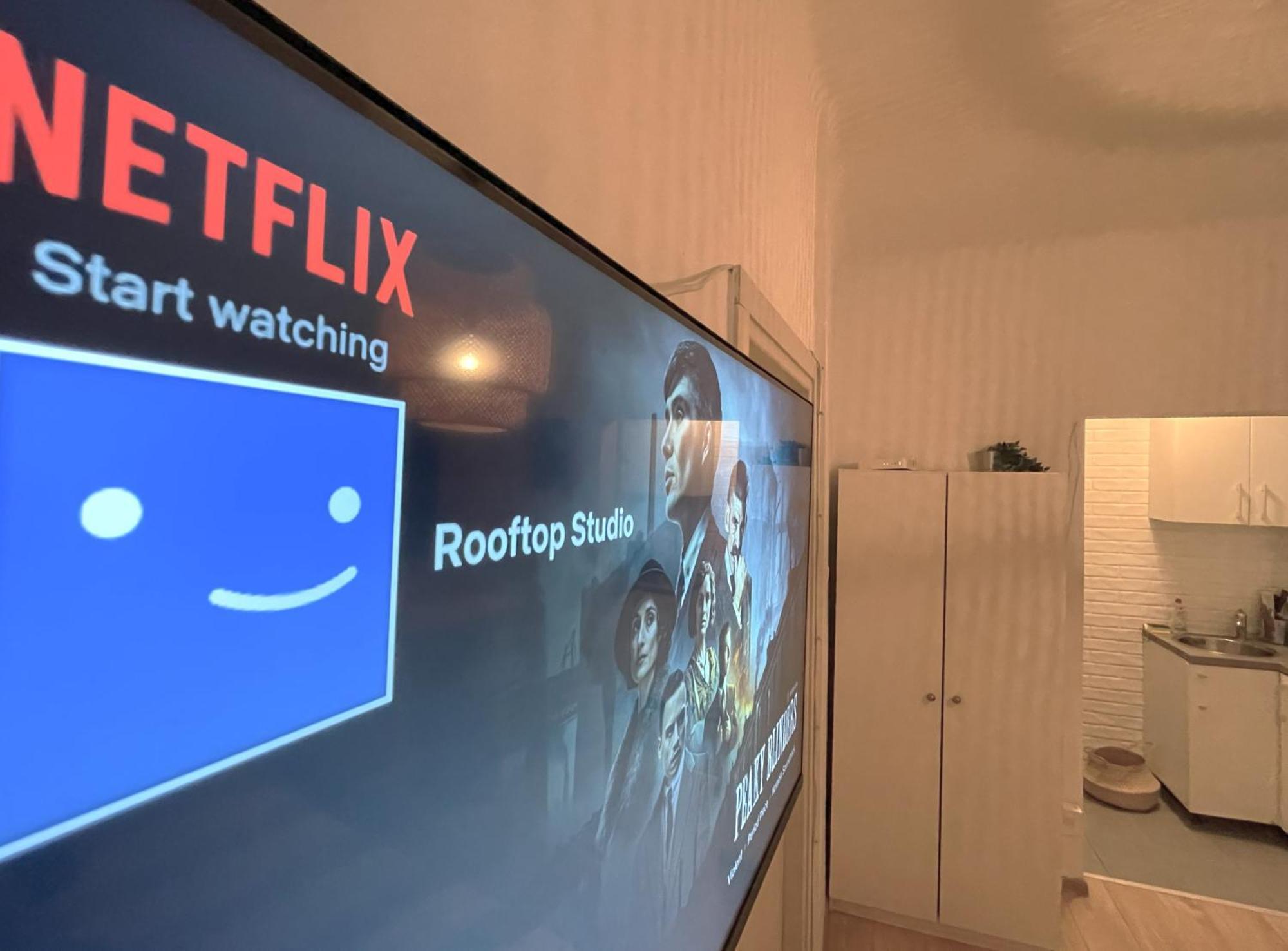 Rooftop Studio In The Heart Of Bucharest W Netflix Dış mekan fotoğraf